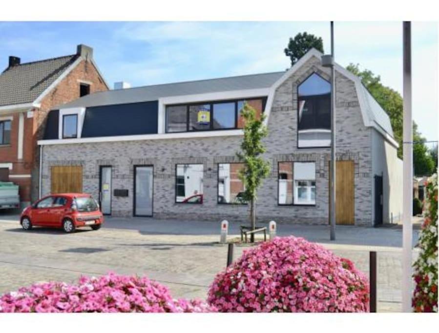 Leuk Overnachten In Hartje Laarne, Dicht Bij Gent! エクステリア 写真